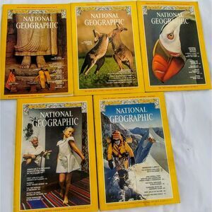 Vintage Bundle of (5) 1979 National Geographic magazines